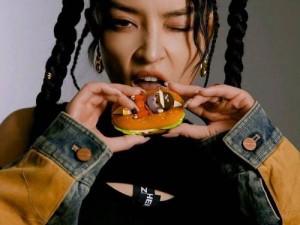 中国大陆女人 RAPPER 引领潮流，时尚个性，彰显独特魅力